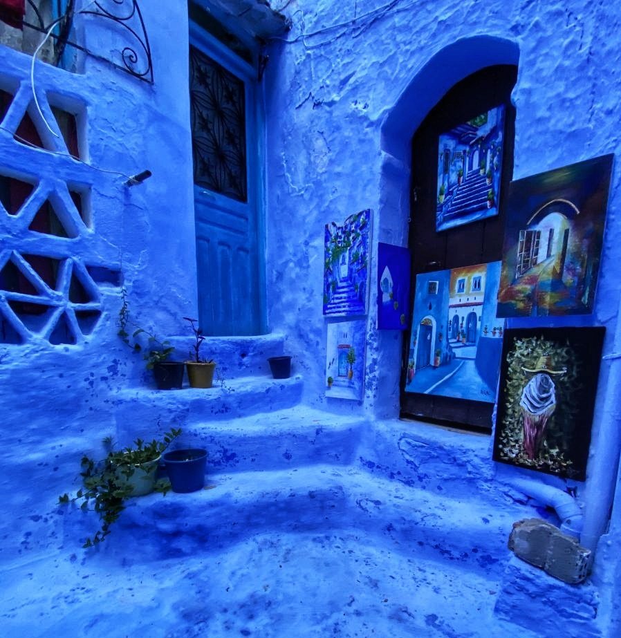 Art shop in the Chefchaouen medina