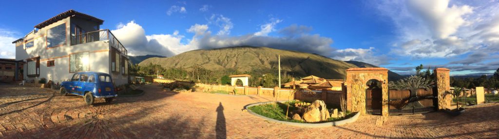 House sitting in Villa de Leyva