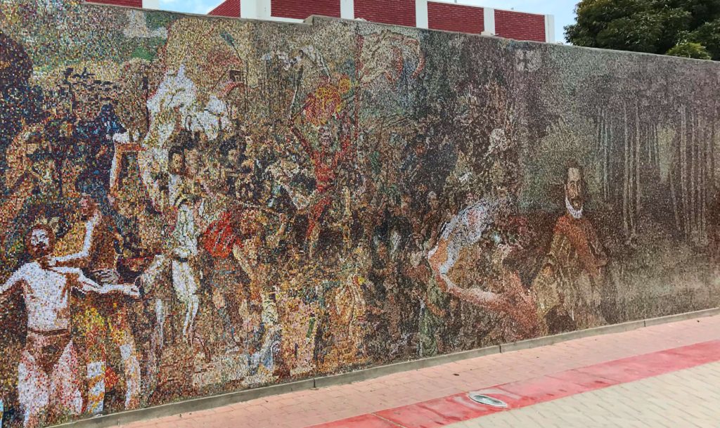 Mural depicting Peru hitory war