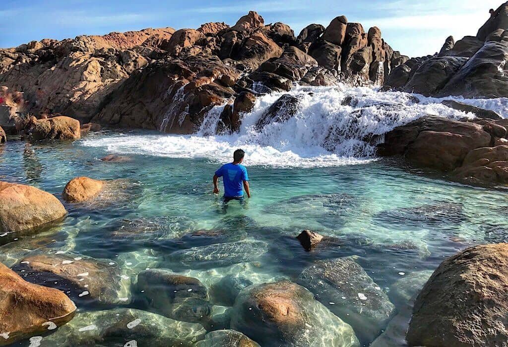 Trin in the rock pool in Injidup